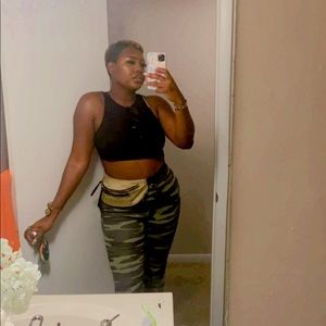 Meet your Posher, Nina